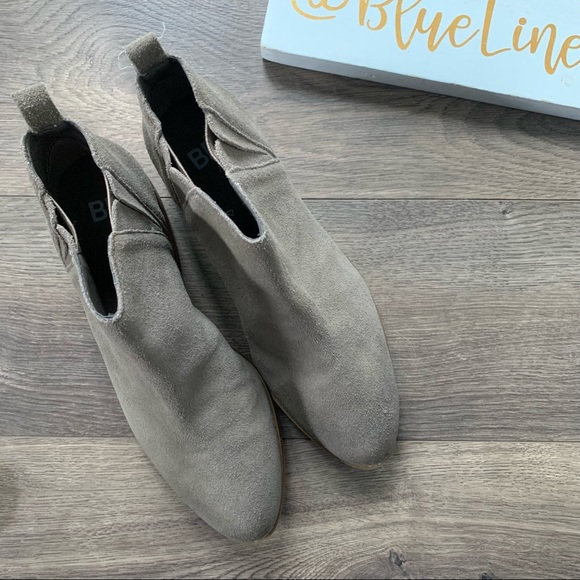BP Taupe Suede Booties NWOT - Picture 3 of 7